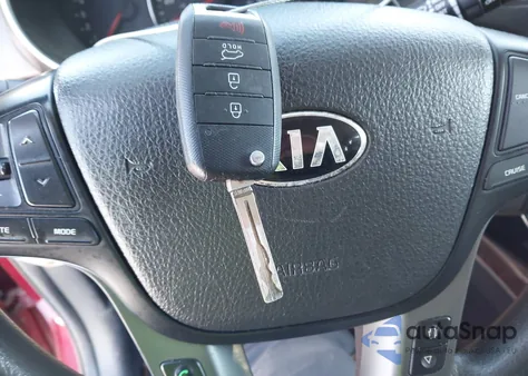 2014 Kia Sorento Lx z USA, uszkodzony, nr VIN 5XYKT4A67EG429342